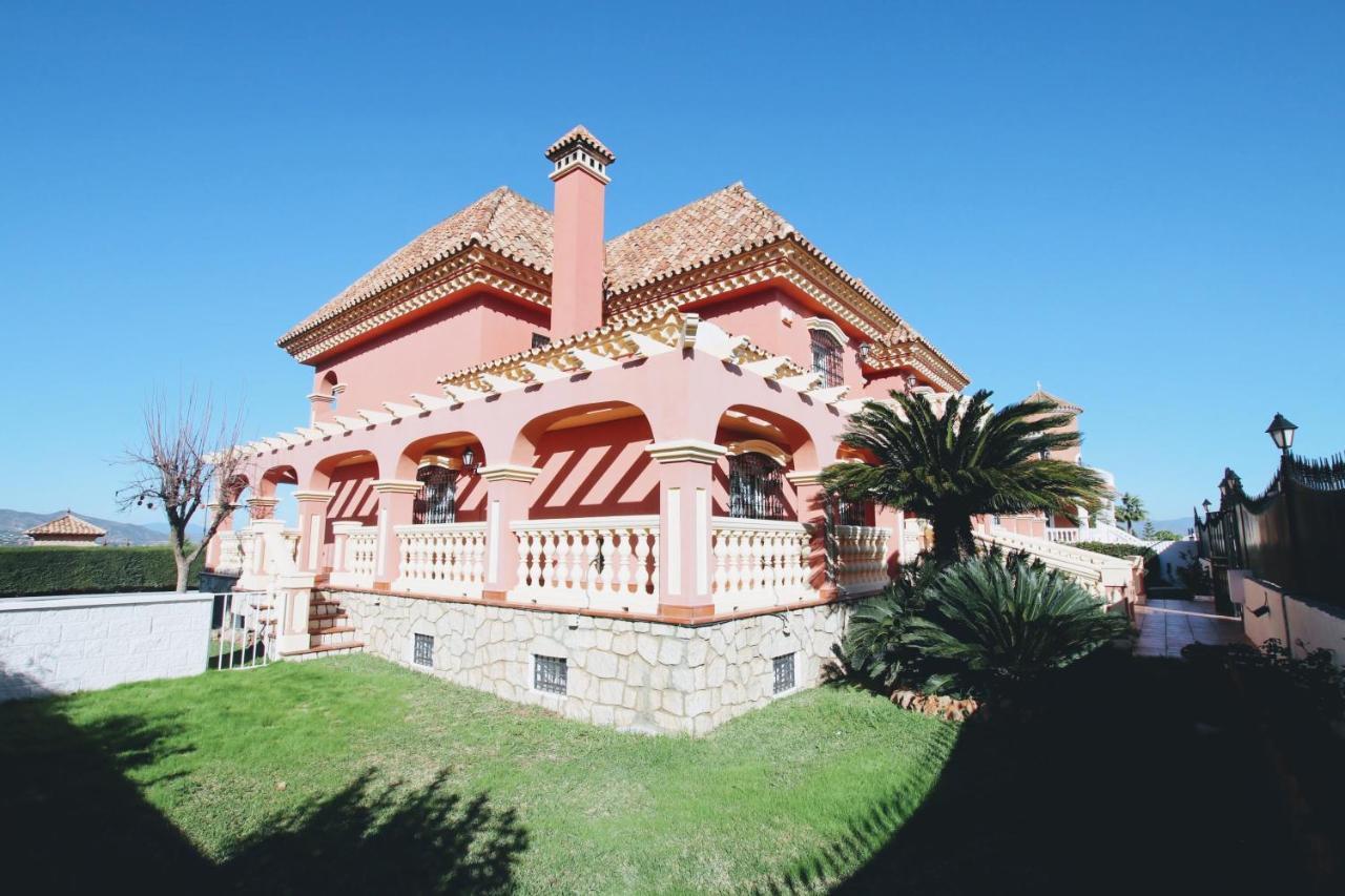 Tess Villa Cari Alhaurín de la Torre Екстериор снимка